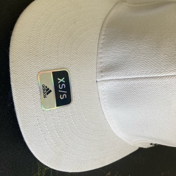 Adidas white baseball cap. Stretchy.  New with tags - Picture 4 of 9